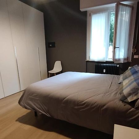 La Casa Di Anna, Appartamento Trilocale Con Balcone E Garage Brescia Dış mekan fotoğraf